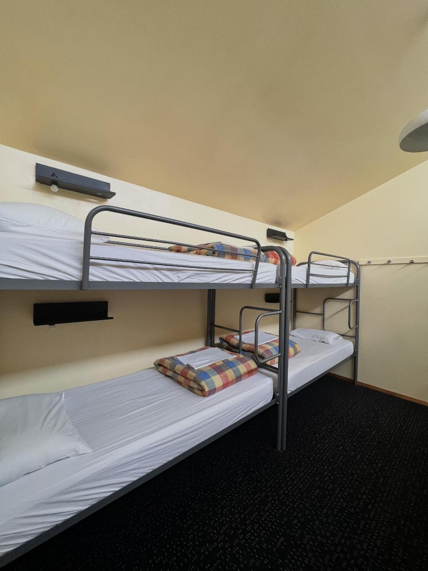 On Top Backpackers Dunedin Zewnętrze zdjęcie